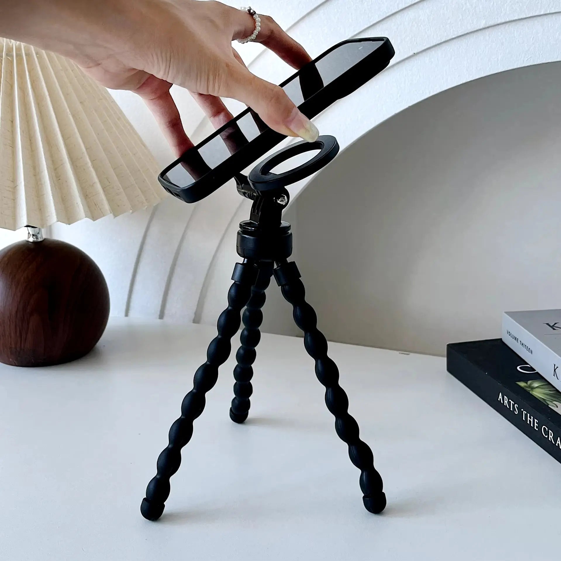 MagSafe-Compatible Magnetic Tripod and Monopod Stand for Smartphones - Compact Octopus Phone Holder